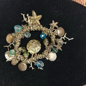 Gold Starfish Charm bracelet